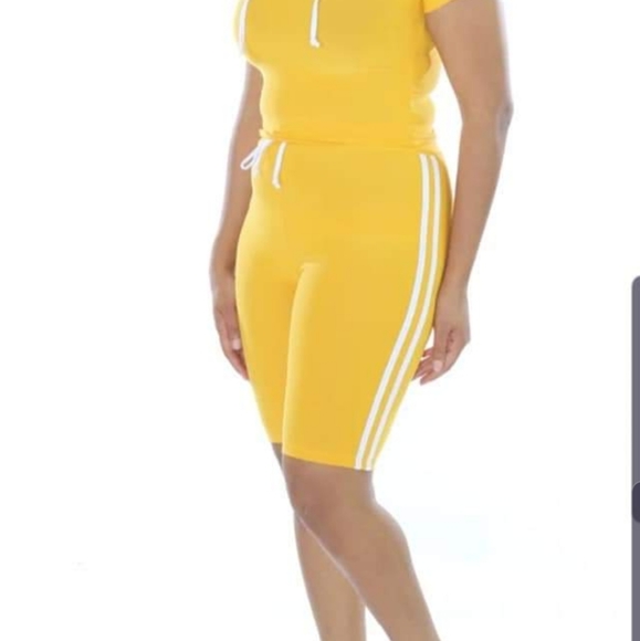 Women shorts & Rompers - Picture 3 of 8